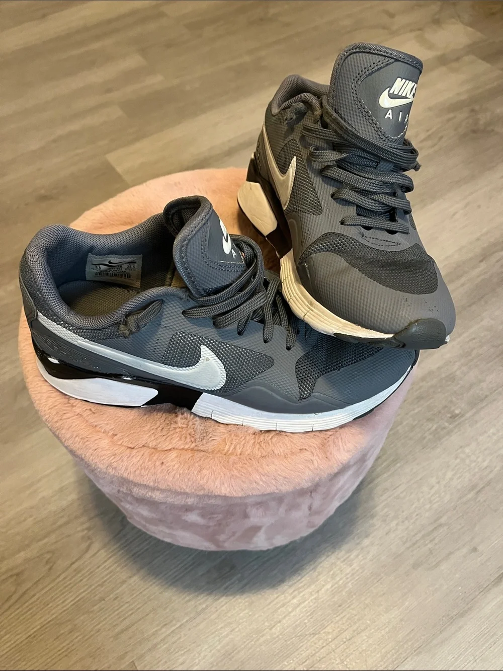 Nike Men’s Air Sneakers - Charcoal Gray